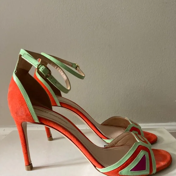 NICHOLAS KIRKWOOD - Picture 2 of 5